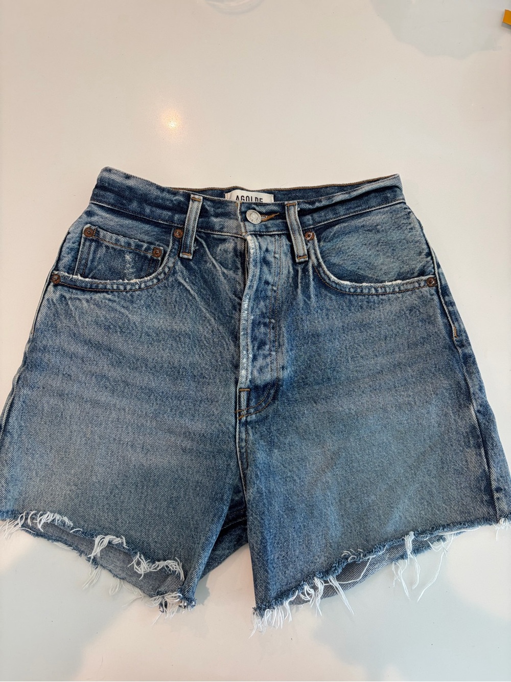 AGOLDE Vintage Frayed Hem Jean Shorts - Light Blue Wash - NWOT